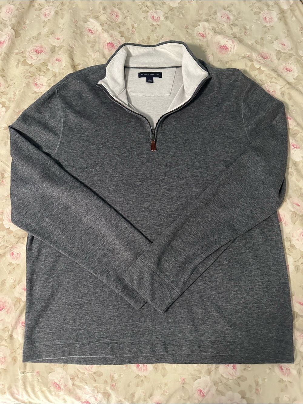 Banana Republic Men's Gray Quarter-Zip Sweater